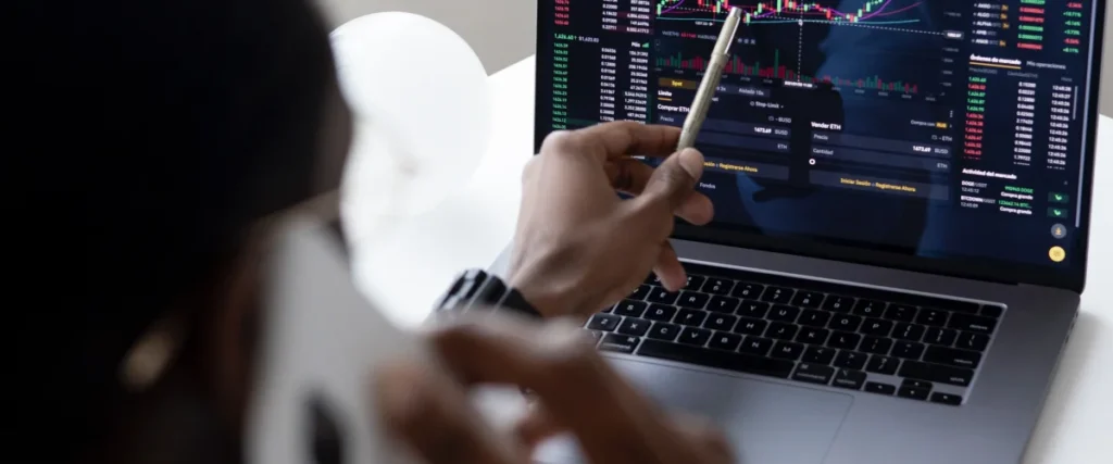Hedging based on value at risk